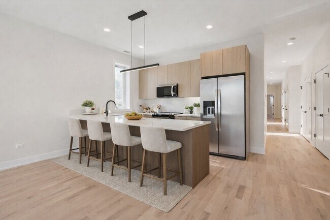 Foto del edificio - 4536 S Prairie Ave