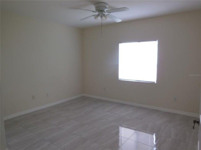 Building Photo - 521 Villa Del Sol Cir