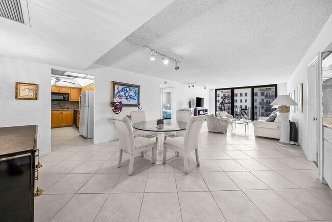 Building Photo - 3460 S Ocean Blvd