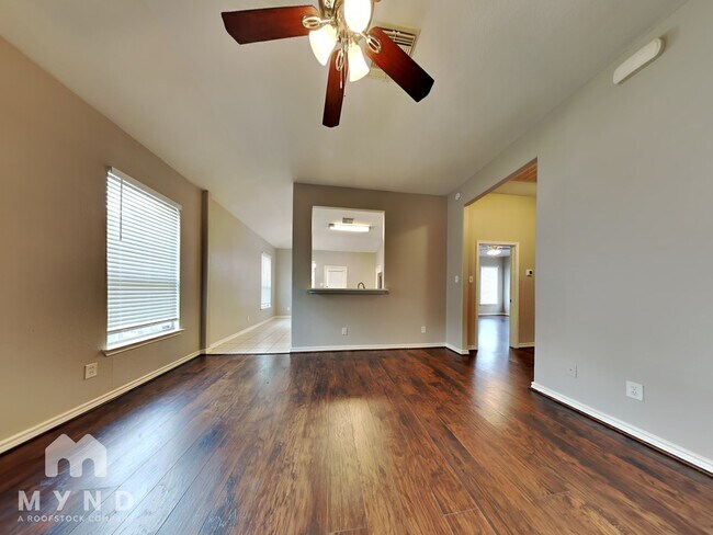 Foto del edificio - 21635 Falvel Sunset Ct