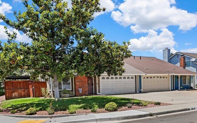 Building Photo - 13842 Midgrove Ct
