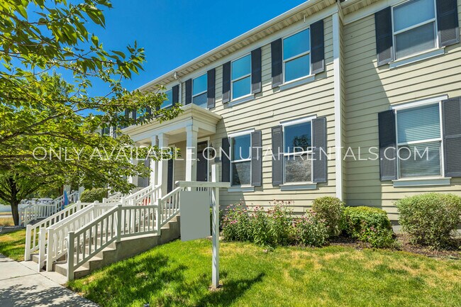 Photo - 11778 S Zephyr Way Townhome