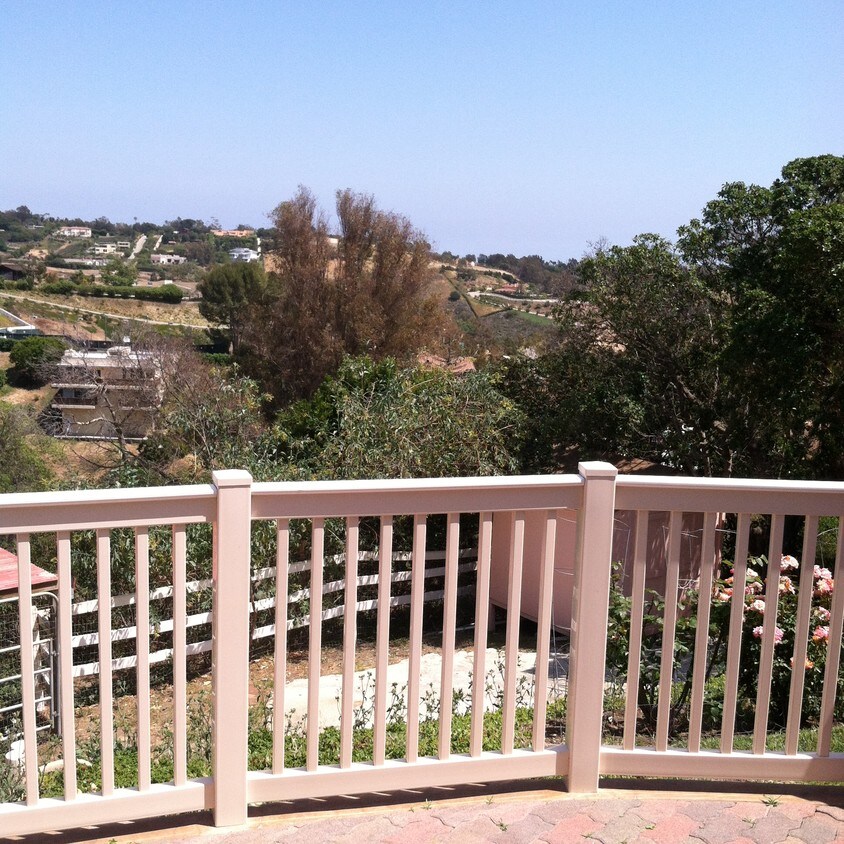 29537 Harvester Rd, Malibu, CA 90265 Condo for Rent in Malibu, CA