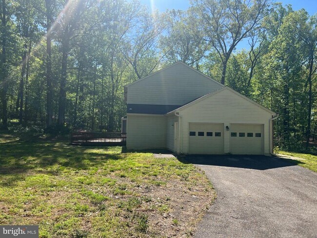 Foto del edificio - 14260 Burntwoods Rd