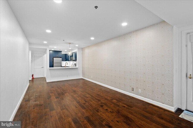 Foto del edificio - 120 Cameron St
