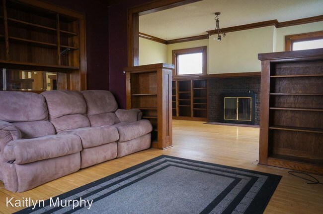 Foto del edificio - 5 br, 1.5 bath House - 1110 Harrison Street