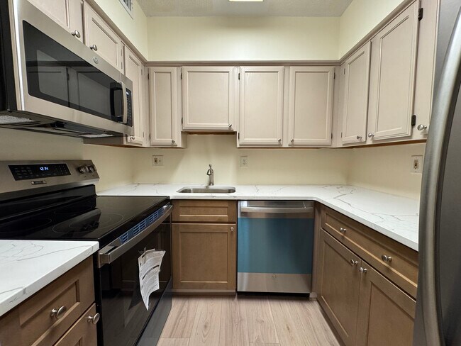 Cocina - 2400 Clarendon Blvd