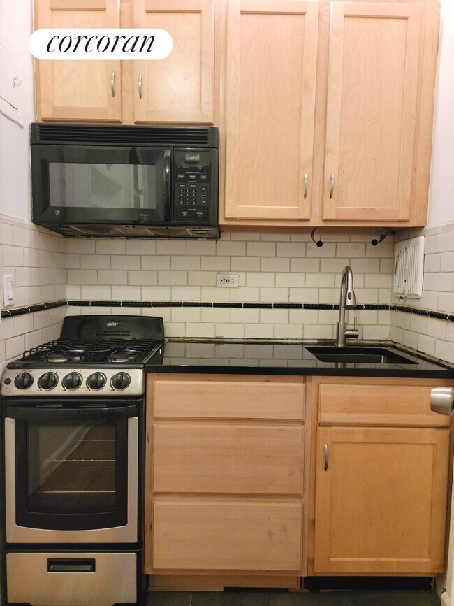 Foto del edificio - 430 E 85th St
