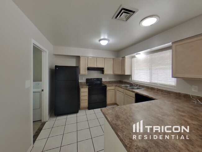 Foto del edificio - 1824 W Cheyenne Dr