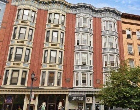 Primary Photo - 1216 Washington St