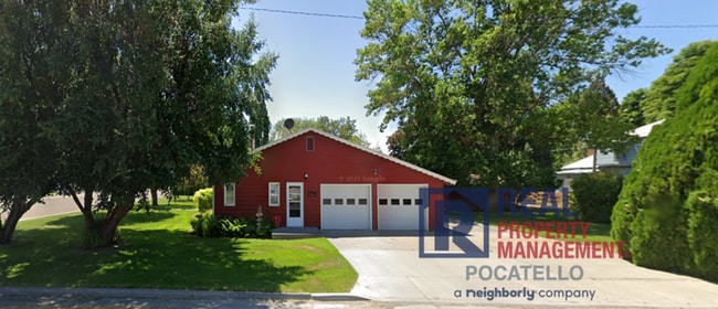 Building Photo - 515 S Stout Ave