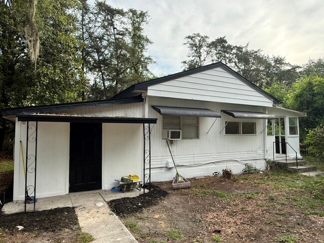 Building Photo - 7545 Necia Dr