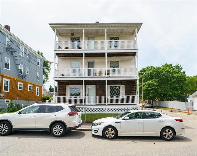 Building Photo - 32 Bouvier Ave
