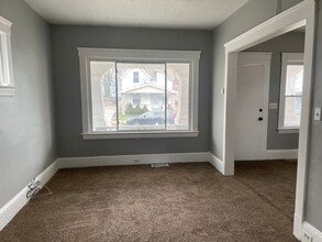 Building Photo - 7411 Brinsmade Ave