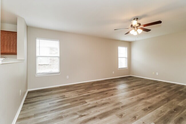 Foto del edificio - 817 Cathy Dr