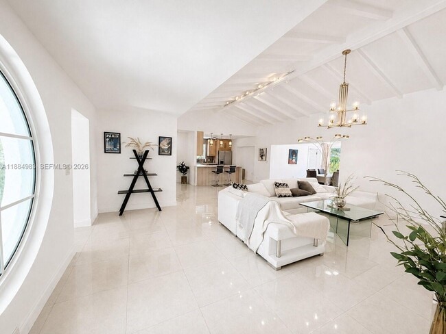 Foto del edificio - 2830 NE 56th Ct