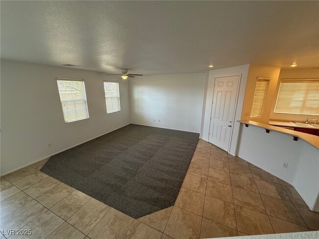 Building Photo - 6128 Pine Villa Ave