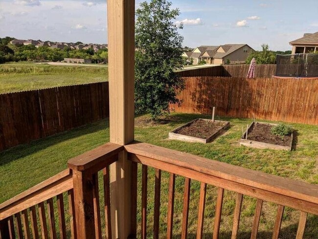 Building Photo - 2960 Nicholas Cove