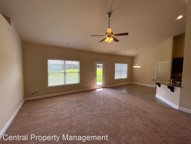 Foto del edificio - 4 br, 2 bath House - 218 Golden Pond Court