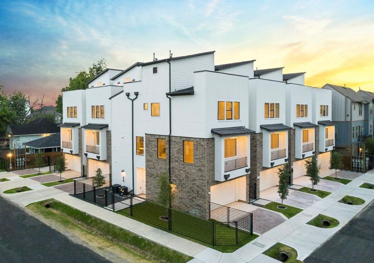 Photo - 1211 Thompson St (Houston, TX)