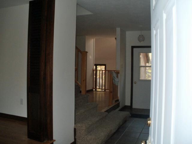 Foto del edificio - Spacious 3–4 Bedroom Home on Wooded Lot wi...