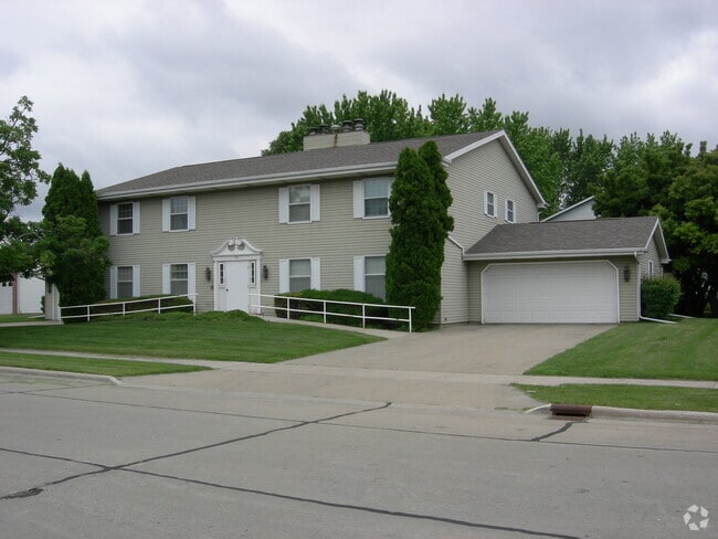 Building Photo - 725 Starboard Ct