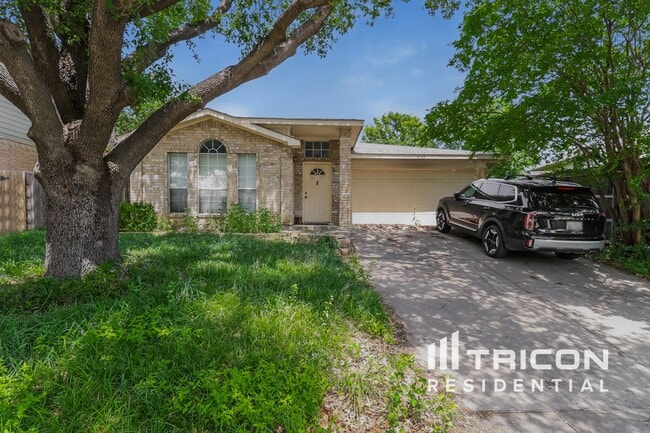 Building Photo - 4025 Tulip Tree Dr