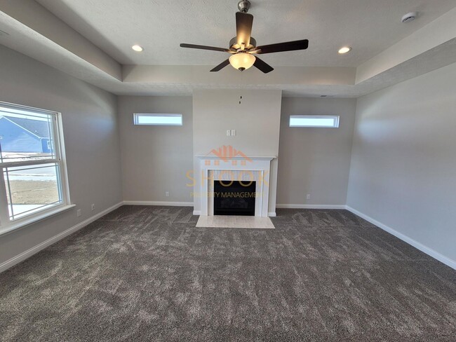 Building Photo - IMMACULATE NEW CONSTRUCTION - 3 BR (POSSIB...