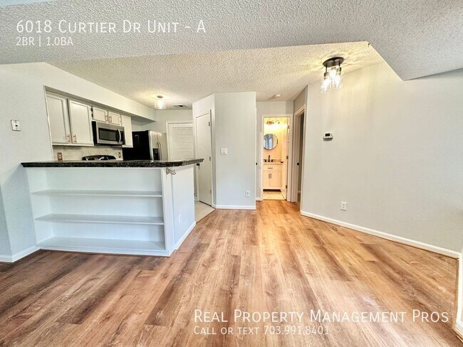 Foto del edificio - 6018 Curtier Dr