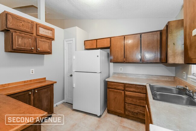 Foto del edificio - 2734 Sandusky Ave W