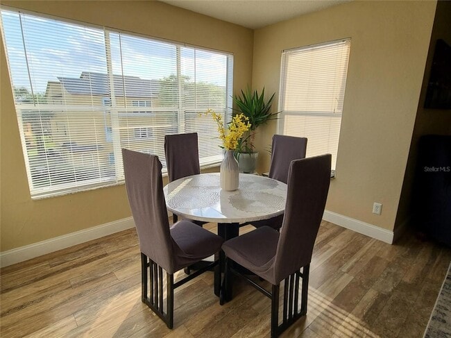 Building Photo - 4630 Commander Dr