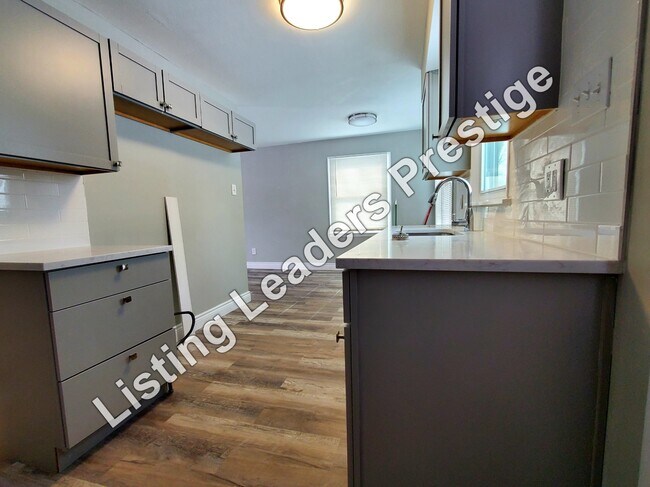 Foto del edificio - 2820 Lois St