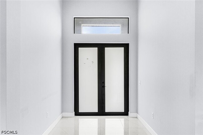 Foto del edificio - 2427 Tropicana Parkway W