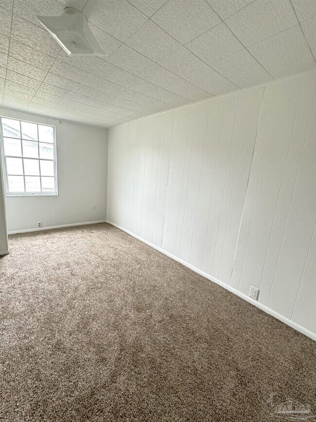 Foto del edificio - 4963 Mobile Hwy