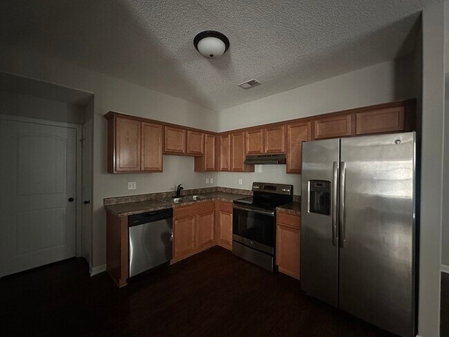 Foto del edificio - 5692 Falling Bark Dr