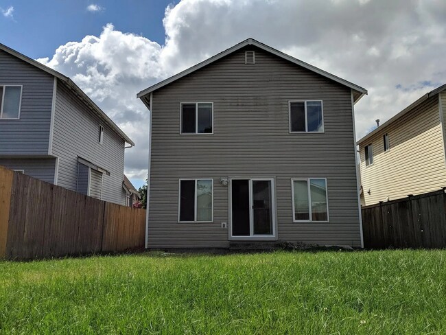 Building Photo - ***JUST REDUCED!!!*** Welcome to Spacious living in Spanaway WA