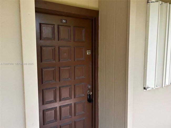 Foto del edificio - 10855 SW 112th Ave