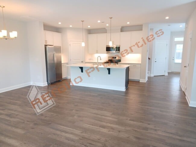 Building Photo - 238 Deardom Way