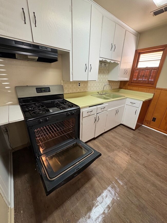 Building Photo - 1948 S Roosevelt St