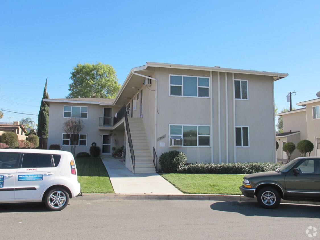 Foto del edificio - 506 Parker Dr