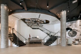 Building Photo - Aperture