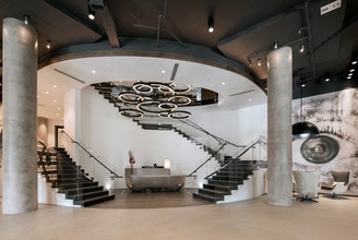 Building Photo - Aperture