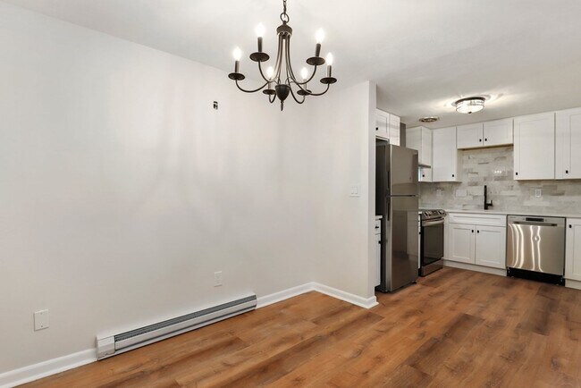Foto del edificio - 1325 Worcester Rd