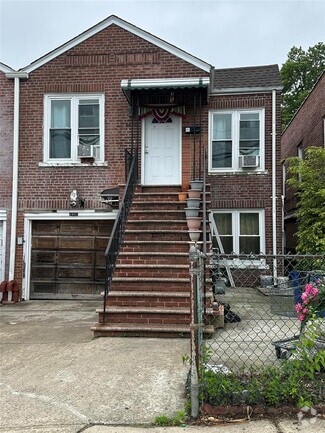 Building Photo - 84-42 Little Neck Pkwy