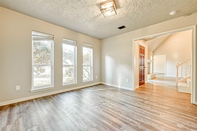 Foto del edificio - 3615 Highfalls Dr