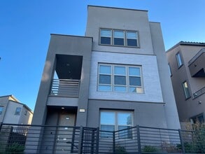 Building Photo - 11527 Hawking Ave