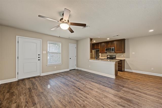 Foto del edificio - 3216 S Cherry Ln