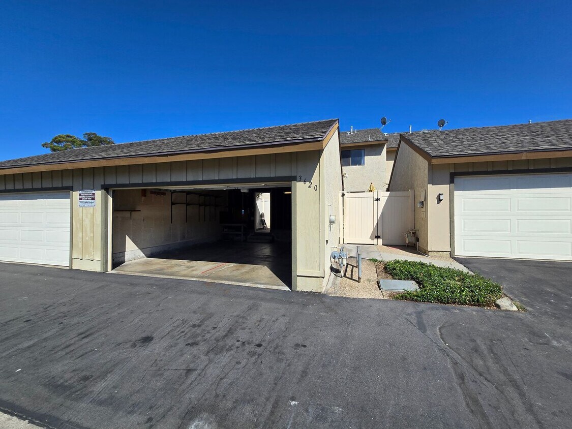 Fantastic 4 Bed, 3 Bath condo! - Fantastic 4 Bed, 3 Bath condo!