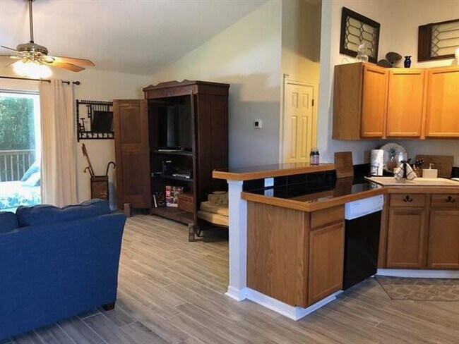 Building Photo - LONG TERM RENTAL available on ANASTASIA ISLAND.