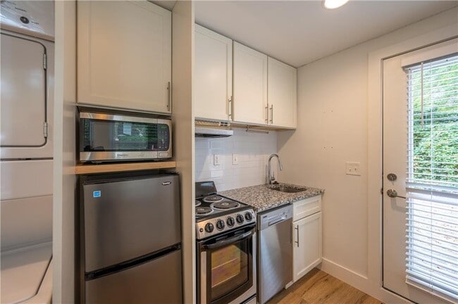 Foto del edificio - 1170 Greenwich St SW